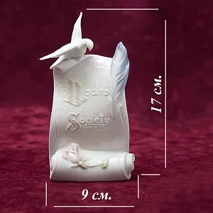 Фарфоровая Настольная плакетка LLADRO Society, Испания, 1985 - 2001 годы. 