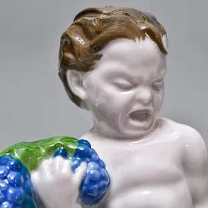 Редкая! Фарфоровая статуэтка «Мальчик с виноградом и собака», ROSENTHAL Германия, первая половина ХХ века. 