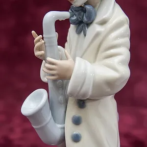 Фарфоровая статуэтка «Клоун с cаксофоном» Lladro, Испания - 1987 год.