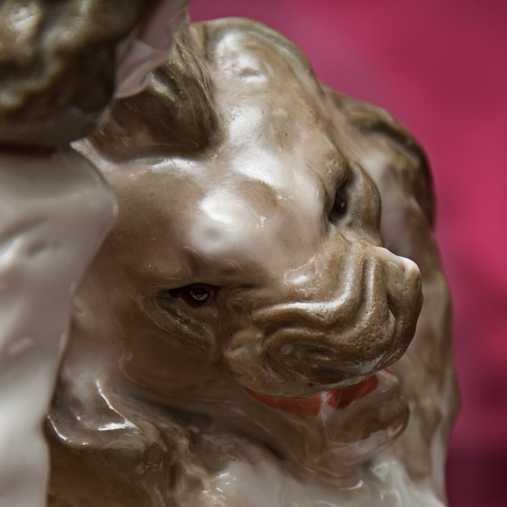  Коллекционная Фарфоровая статуэтка «Укротительница Ирина Бугримова и лев Цезарь», СССР ЛЗФИ, 50-е годы.