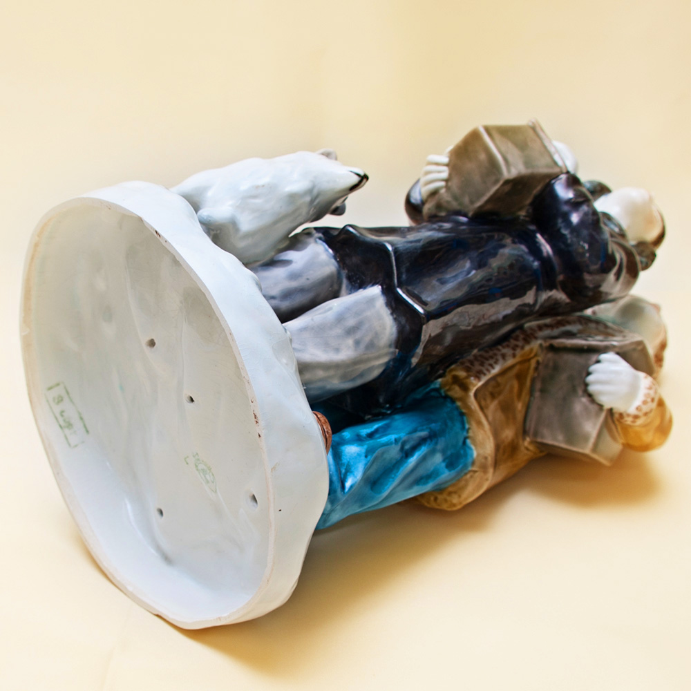 Большая Коллекционная статуэтка «Друзья птиц», Фаянс ЗиК Конаково, СССР - 1955 год.