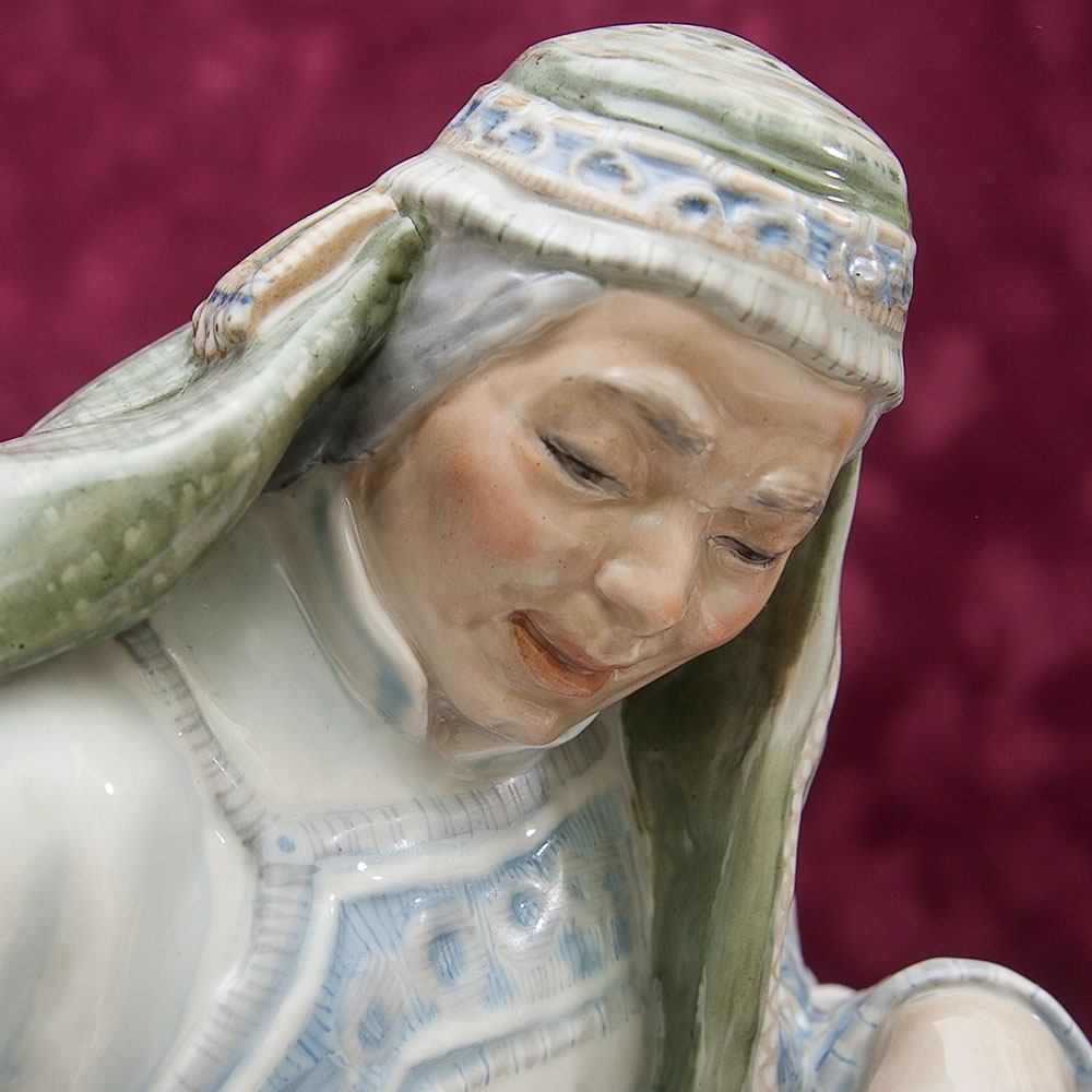 Большая Коллекционная Фарфоровая статуэтка «Дальний Север», Россия ДФЗ Дулево.