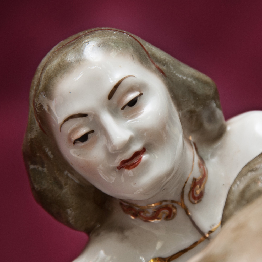  Коллекционная Фарфоровая статуэтка «Укротительница Ирина Бугримова и лев Цезарь», СССР ЛЗФИ, 50-е годы.