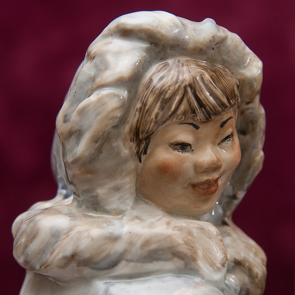 Большая Коллекционная Фарфоровая статуэтка «Дальний Север», Россия ДФЗ Дулево.