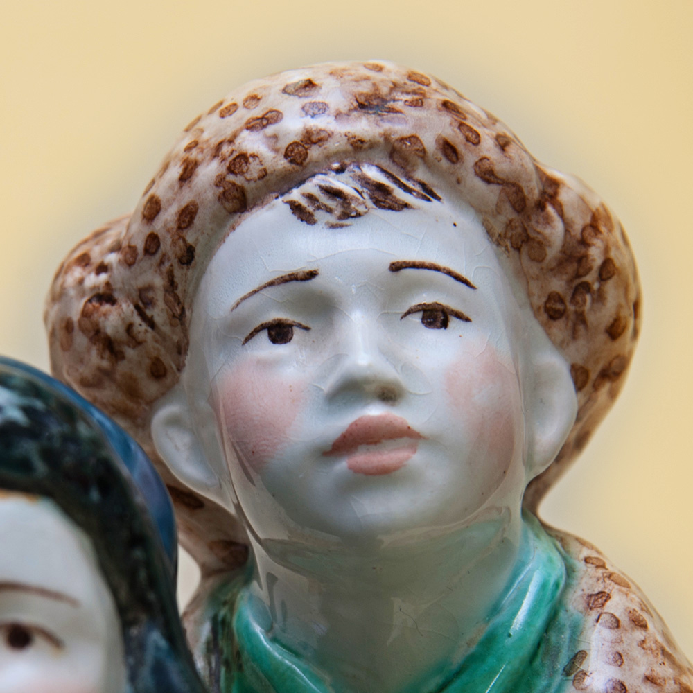 Большая Коллекционная статуэтка «Друзья птиц», Фаянс ЗиК Конаково, СССР - 1955 год.