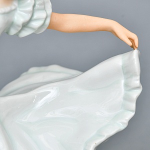  Коллекционная Фарфоровая статуэтка «Танцовщица в пышном платье», Schau Bach Kunst Германия.