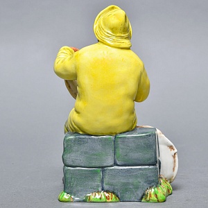 Коллекционная Фарфоровая статуэтка «Лодочник - Рыбак», Royal Doulton Ангия, 1970 - 1987 годы. 