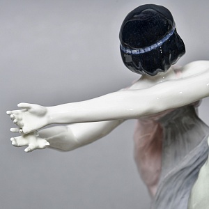 Антикварная Фарфоровая статуэтка «Танцующие девушки», Karl Ens Германия, первая половина ХХ века. 