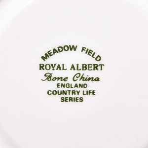 Коллекционная Фарфоровая Чайная пара «Луговые цветы», ROYAL ALBERT Англия.