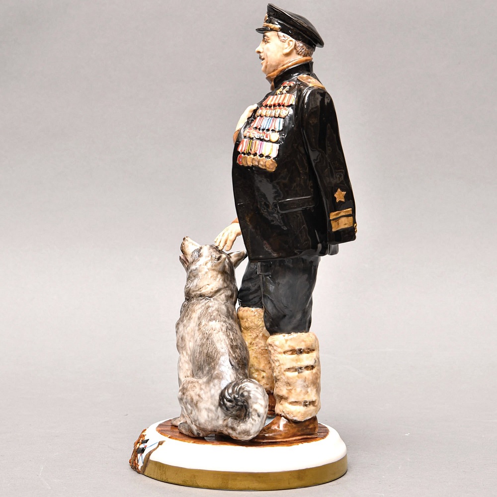 Коллекционная Авторская Статуэтка «Советский Исследователь Арктики - Папанин И.Д.», фарфор, Россия. 