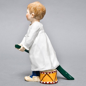 Коллекционная Фарфоровая статуэтка «Дети Хеншеля. Ребёнок с палочкой и барабаном», Meissen Германия.