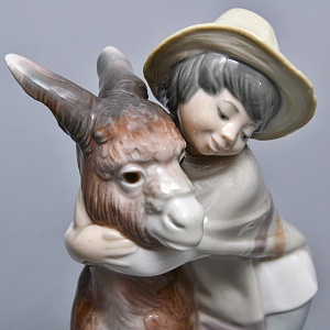 Коллекционная статуэтка «Мальчик с осликом», Фарфор Lladro Испания, 1971 - 1974 годы.