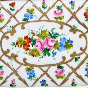 Винтажный Фарфоровый набор Два Соусника на подносе «Цветочная россыпь», Limoges Франция.