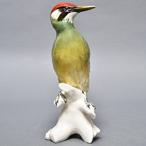 Птица - Фарфоровая статуэтка «Зелёный Дятел», Карл Энс / Karl Ens Германия, первая половина ХХ века.