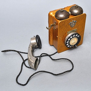 Старинныйй Настенный Телефонный аппарат - Телефон «Thomson-Houston», Париж Франция -1930 год. 