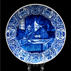 Коллекционная Тарелка - Настенное Блюдо «Ювелир - Весовщик золота», DELFTs  Голландия - первая половина ХХ века. 