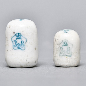 Редкость! Антикварный Набор фарфоровых гирь разновесов (100-50-20-10гр.) - СССР - 20 гг.