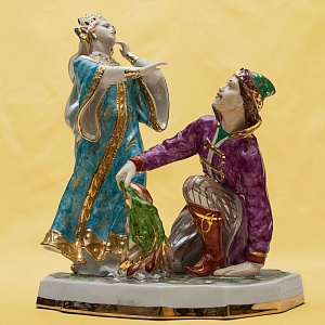 Авторская Фарфоровая статуэтка «Царе́вна-лягу́шка», СССР Дулево, 50-е года.