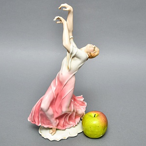 Редкость!!! Большая Фарфоровая Статуэтка «Айседора Дункан», Карл Энс / Karl Ens,  Германия, 30-е гг.