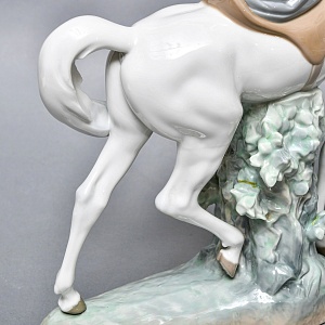 Коллекционная Фарфоровая статуэтка «Прекрасная наездница», Lladro Испания, 1984 - 1989 годы.