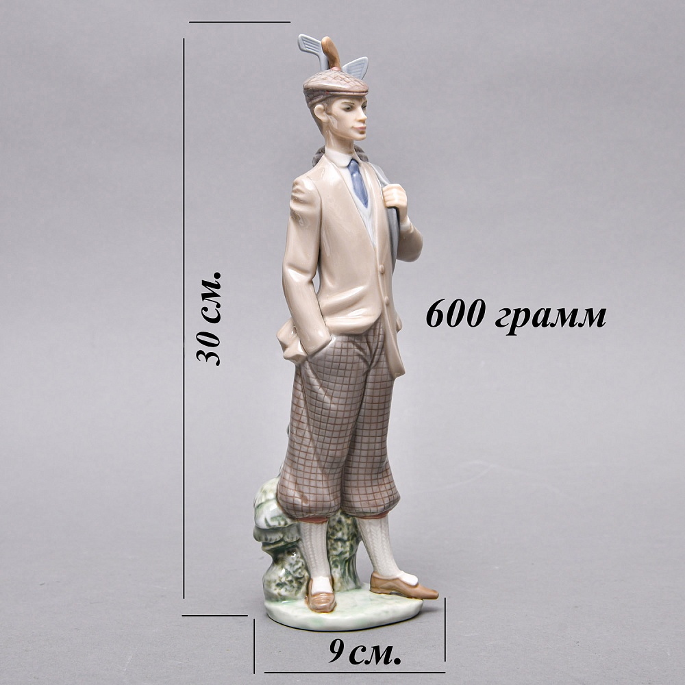 Коллекционная Фарфоровая статуэтка «ГОЛЬФИСТ. В ожидании первого удара», Lladro Испания.