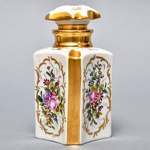 Антикварный Парфюмерный набор - три Флакона и Шкатулка, Limoges Франция, конец XIX - начало ХХ века. 