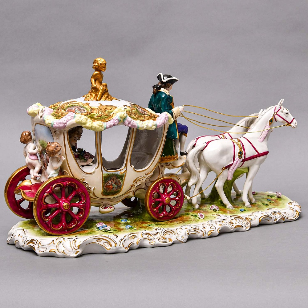 Большая Фарфоровая статуэтка «Карета с влюбленной парой», Scheibe Alsbach Германия, 1925 - 1962 гг. 