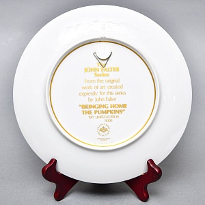 Коллекционная Фарфоровая тарелка - блюдо «Дети с тыквой», Rosenthal Германия - 1977 год.