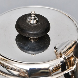 Винтажный Металлический Кофейник - Чайник на ножках 1 л. Silverplate, Англия - середина ХХ века.