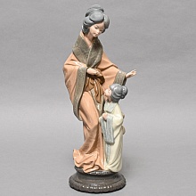 Коллекционная Фарфоровая статуэтка «Японская мама и дочь», Nao by Lladro Испания, 80-е гг. 