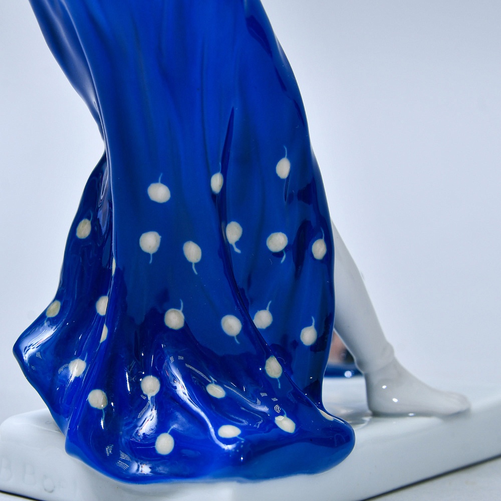 Редкость! Антикварная Фарфоровая статуэтка «Заклинательница змей», ROSENTHAL Германия -1919 год.