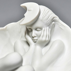 Коллекционная Фарфоровая статуэтка «Девушка, Знак Зодиака - Рак», Royal Copenhagen Дания.