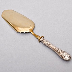 Винтажная Сервировочная Лопатка для подачи в футляре, Silverplate Франция первая половина ХХ века.