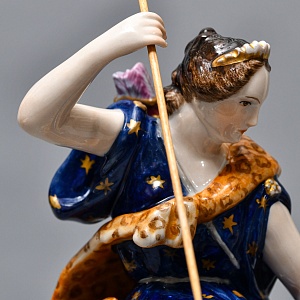 Антикварная Фарфоровая статуэтка «Диана - Охотница на льва», VOLKSTEDT Германия.