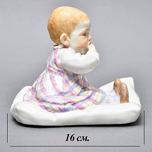 Коллекционная Фарфоровая статуэтка «Дети Хеншеля. Ребёнок, сидящий на подушке», Meissen Германия. 