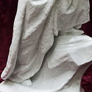 Редкость! Авторская Фарфоровая статуэтка «Лермонтов на скале», СССР ЛФЗ.