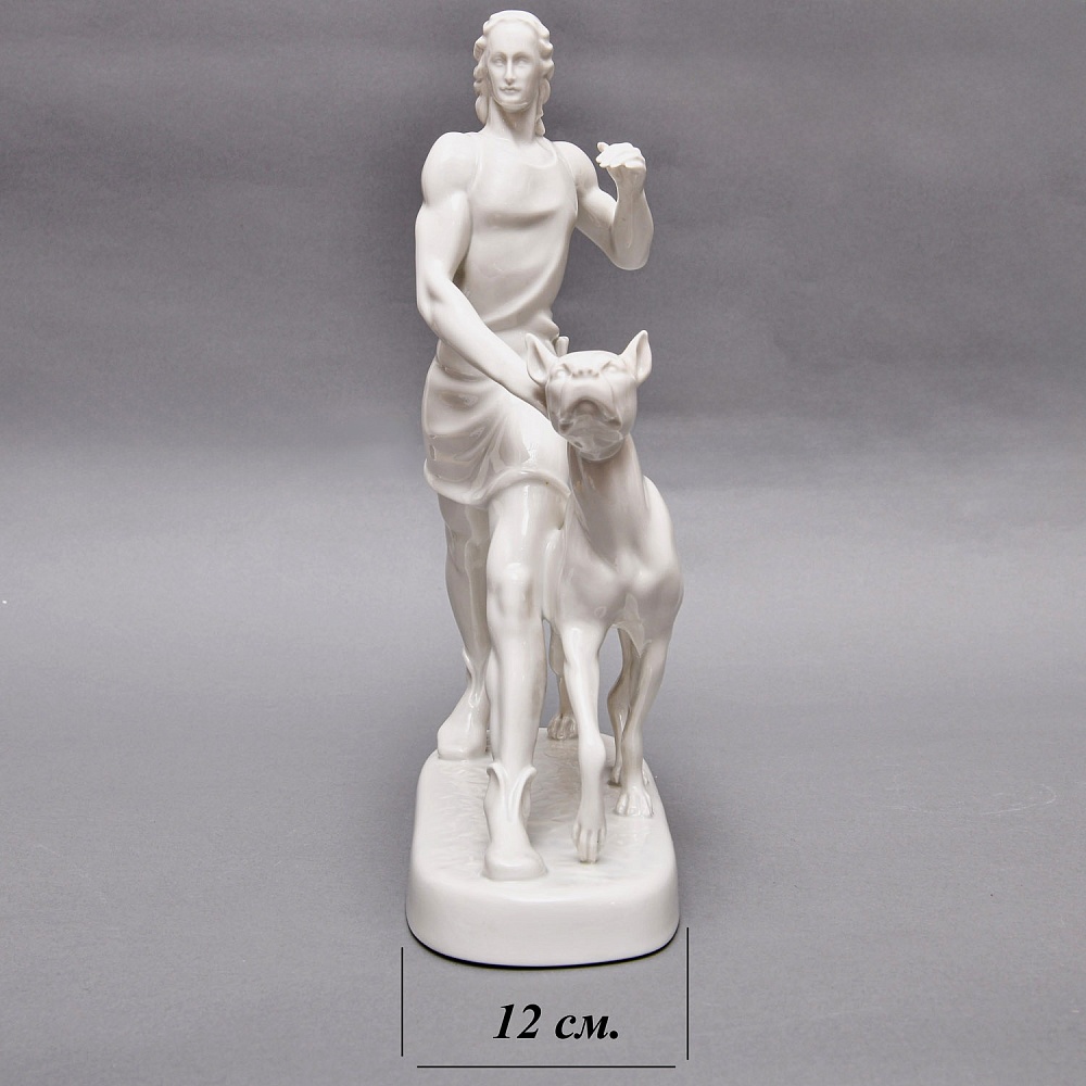 Антикварная Фаофоровая Статуэтка «Охотник с собакой», Wiener Porzellanmanufaktur Augarten, Австрия первая половина ХХ века.