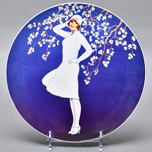Коллекционная Фарфоровая тарелка серия Persil «Леди в белом платье», Hutschenreuther Германия. 
