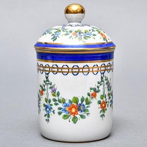 Фарфоровый Соусник с крышкой, блюдцем и ложечкой, Giulia Mangani Италия, вторая половина ХХ века.