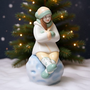 Авторская Коллекционная Фарфоровая Статуэтка «Девочка на Снежном Коме», Дулёво Россия.