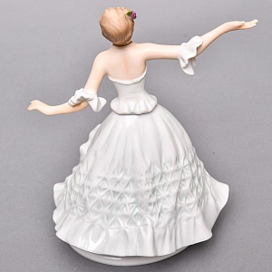 Большая Коллекционная Фарфоровая статуэтка «Танцовщица», ВАЛЕНДОРФ - WALLENDORF  Германия.