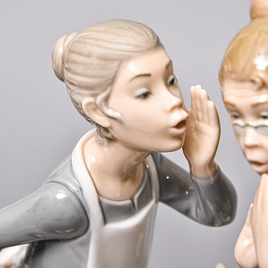  Коллекционная Фарфоровая статуэтка «Сплетницы», Lladro / Лядро Испания, 1978 - 1985 годы.