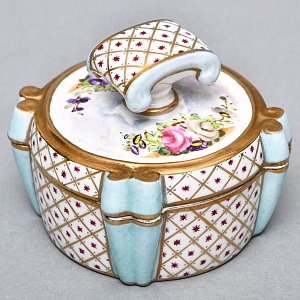 Антикварная Шкатулка - Бонбоньерка «Цветочная нежность», Фарфор Edme Samson et Cie Франция.
