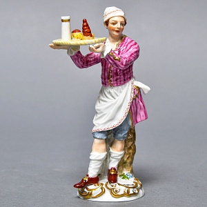 Антикварная Фарфоровая статуэтка «Официант», Мейсен / Meissen Германия, начало ХХ века. 