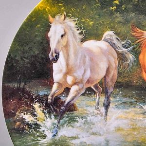 Коллекционная Фарфоровая тарелка «Лошади. Галопом по воде», Furstenberg Германия - 1996 год.