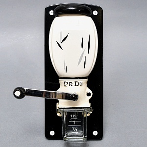 Редкая! Винтажная Настенная Ручная Механическая Кофемолка PeDe, Голландия.