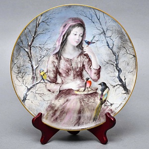Коллекционная Фарфоровая тарелка «Девушка - Зима», Henri d'Arceau - Limoges Франция, 1979 год. 