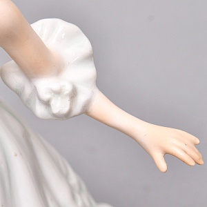 Большая Коллекционная Фарфоровая статуэтка «Танцовщица», ВАЛЕНДОРФ - WALLENDORF  Германия.