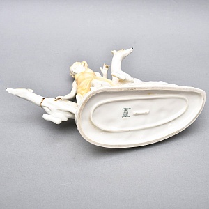 Коллекционная Фарфоровая статуэтка «Девушка с собаками - левретками», Hutschenreuther Германия.