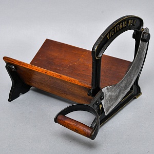 Антикварная Чугунная Ручная Хлеборезка - Слайсер - Нож, VICTORIA N°1 Германия.